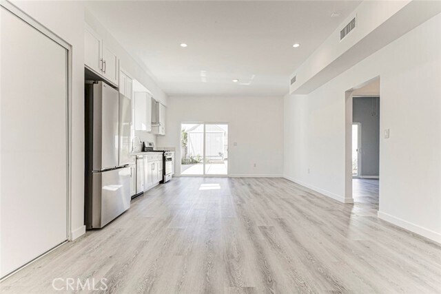 Building Photo - 10499 Yolanda Ave