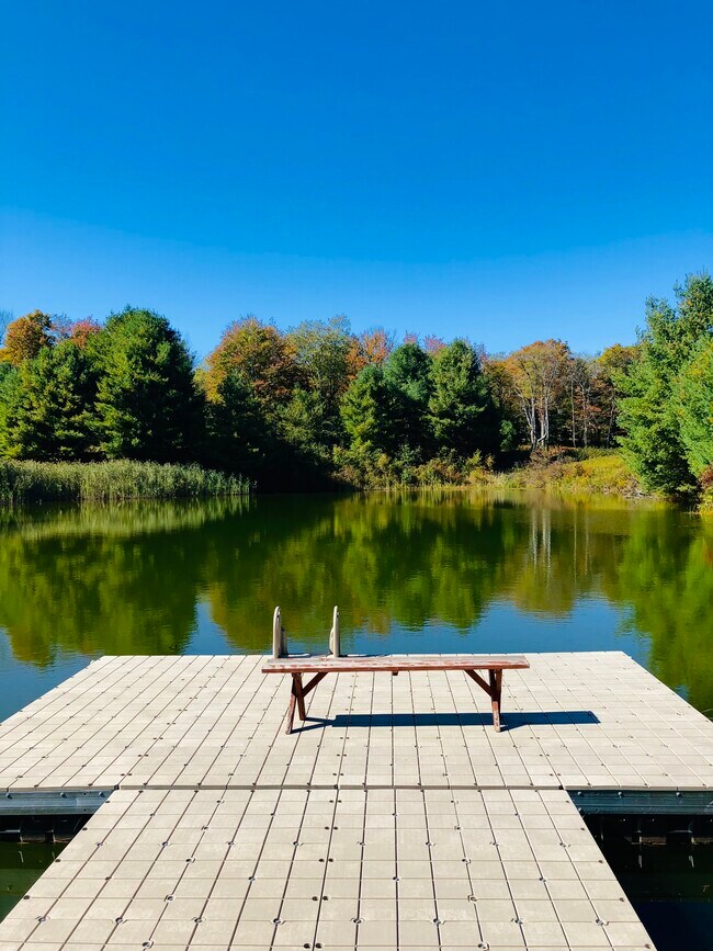 Building Photo - 66 Access Rd