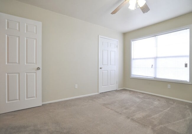 Building Photo - 2912 Prairie Flower Cir