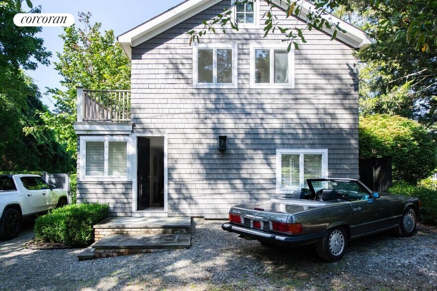 Primary Photo - 13 Norton Pl