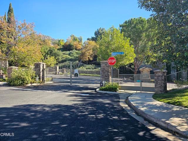 Building Photo - 7454 Chanteclair Ct