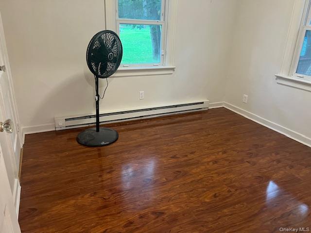 Building Photo - 495 Community Dr