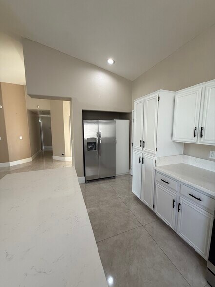 Building Photo - 517 Scenic Terra Dr