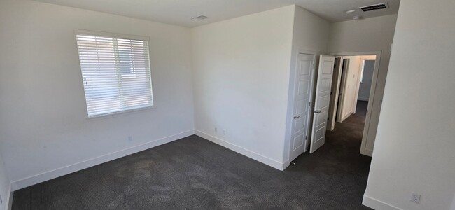 Building Photo - Located in the desirable K-Section of Rohnert Park