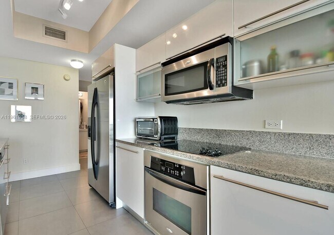 Building Photo - 888 Biscayne Blvd