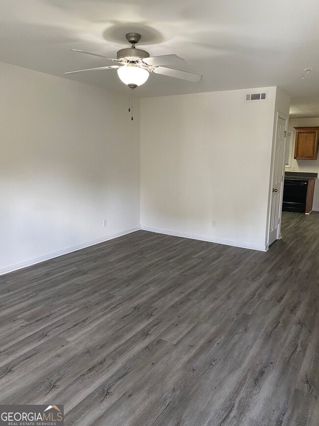 Building Photo - 434 WI Pkwy