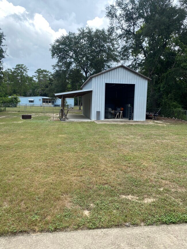Boat or Storage Shed - 25 Willow Ave
