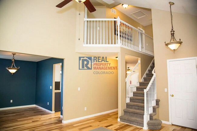 Building Photo - 1340 Rosemary Dr