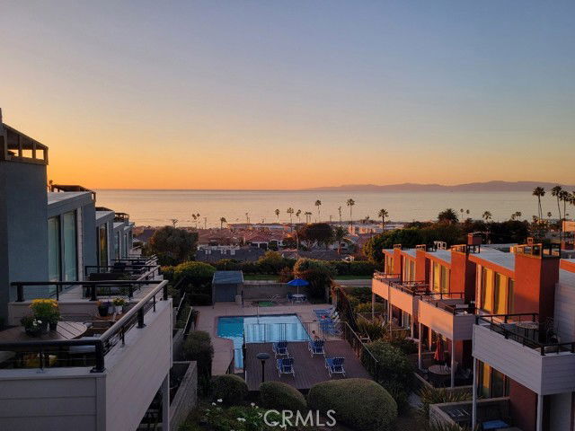 Building Photo - 400 Palos Verdes Blvd