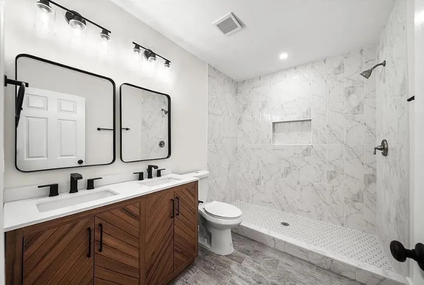 Building Photo - Room in House on Linda Ln SE