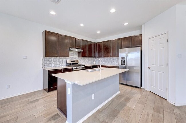 Building Photo - 307 Simmental Loop