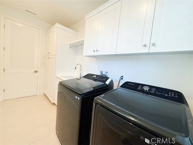 Building Photo - 224 Fiore
