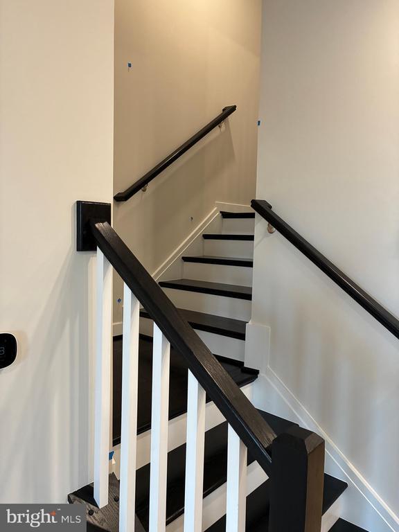 Building Photo - 44586 Strabane Ter