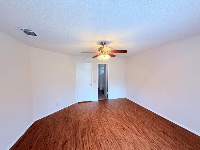 Building Photo - 16924 Cactus Blossom Dr