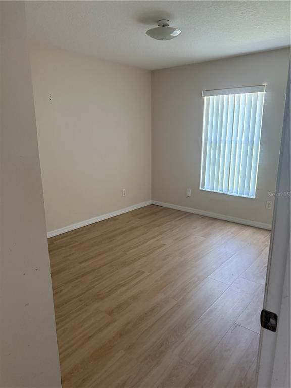 Building Photo - 6 Willow Grove Pl