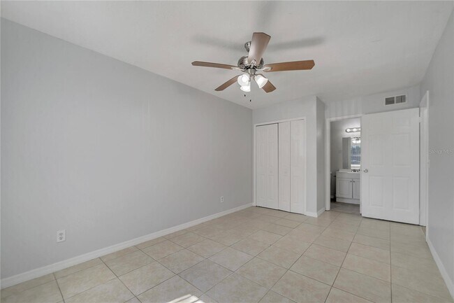 Building Photo - 9942 Turf Way