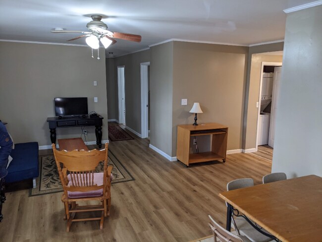 Building Photo - 361 Chestnut Knob Trl