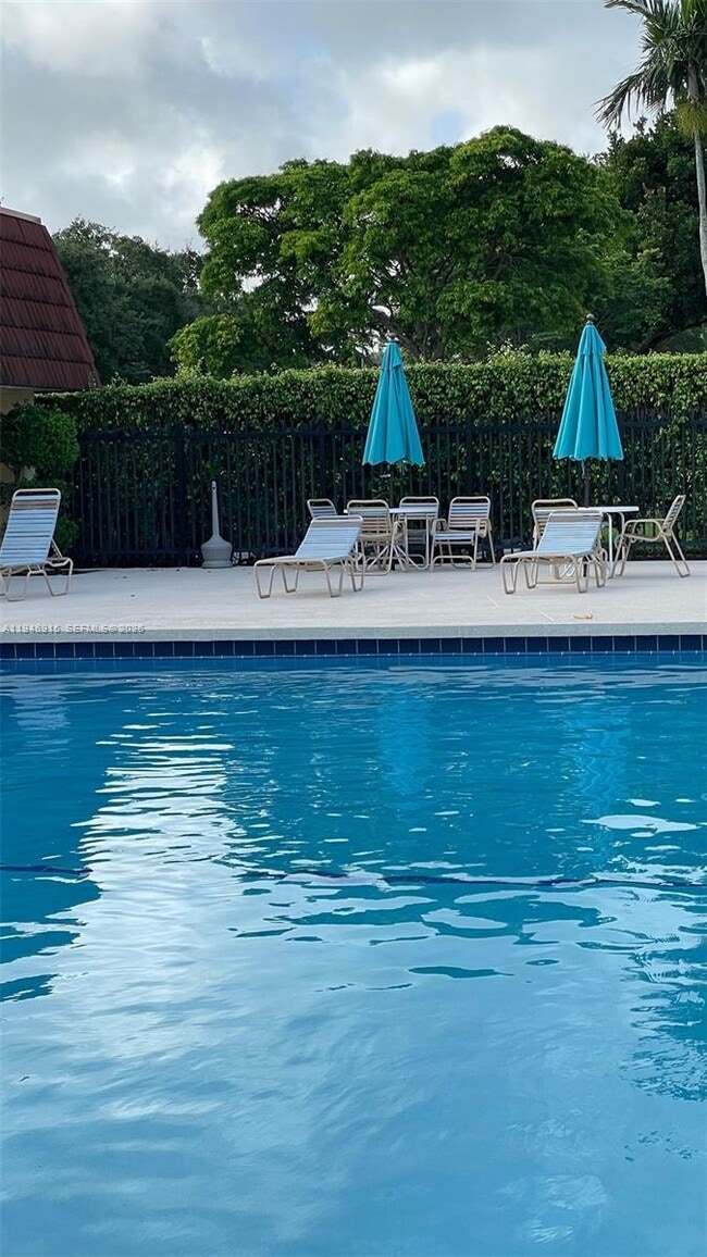 Building Photo - 9977 NW 6th Ct