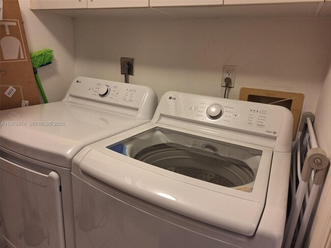 Building Photo - 9725 NW 52nd St