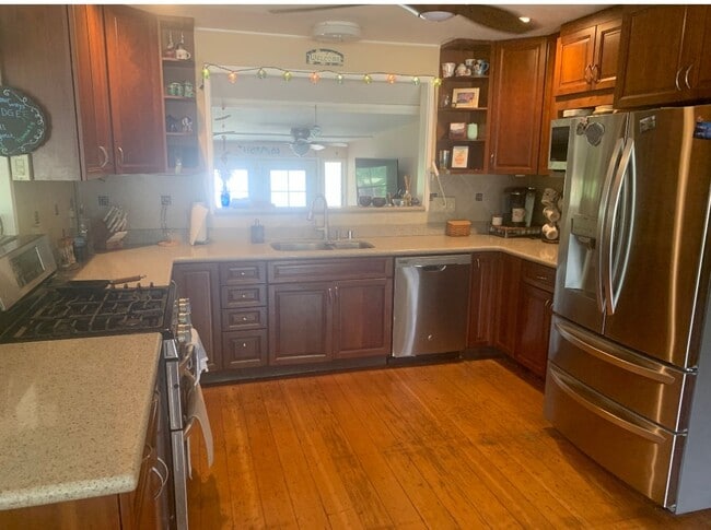 Building Photo - Kekaha 4 bed2 bath on 3/4 acre