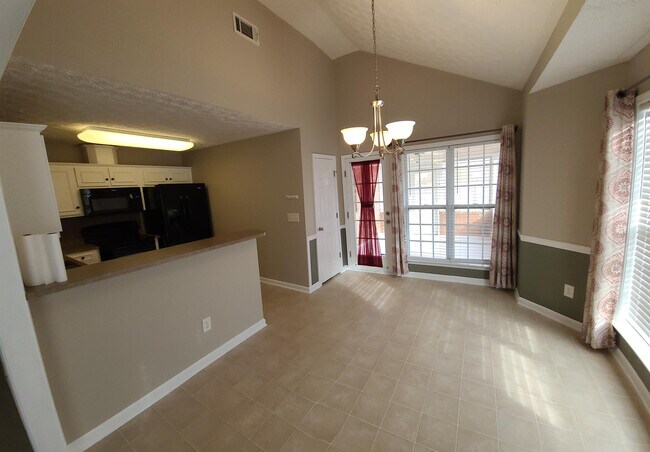 Building Photo - 9016 Scottsdale Ct