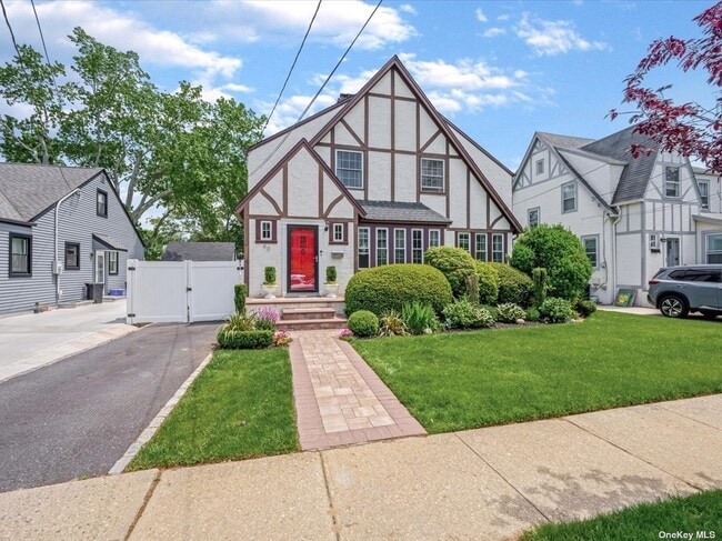 Building Photo - 40 Oakmere Dr