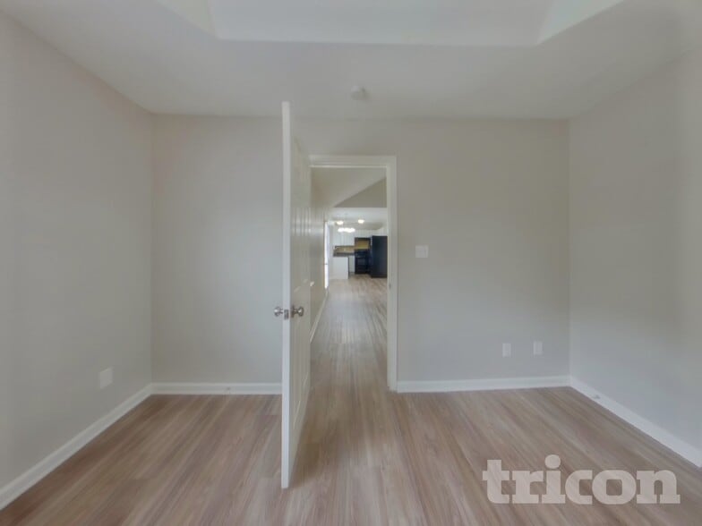 Building Photo - 2736 Daffodil Dr