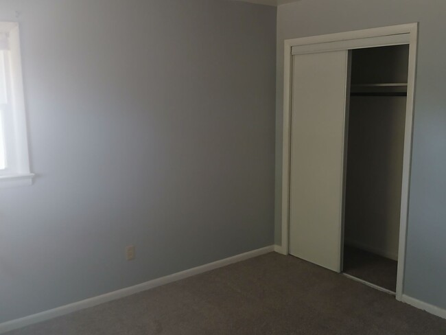 Building Photo - 3 Bedroom Rancher in Hampton