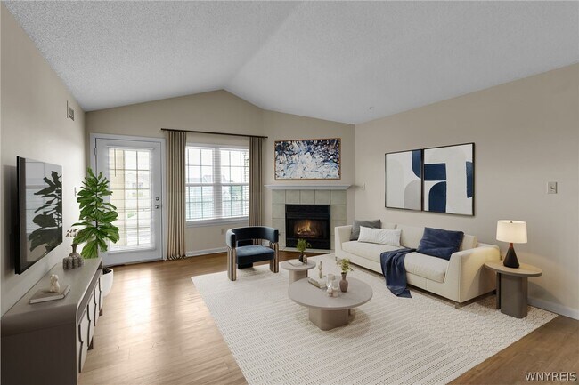 Building Photo - 25 Spring Meadow Dr