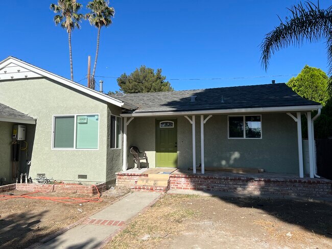 Building Photo - 10915 Whitaker Ave