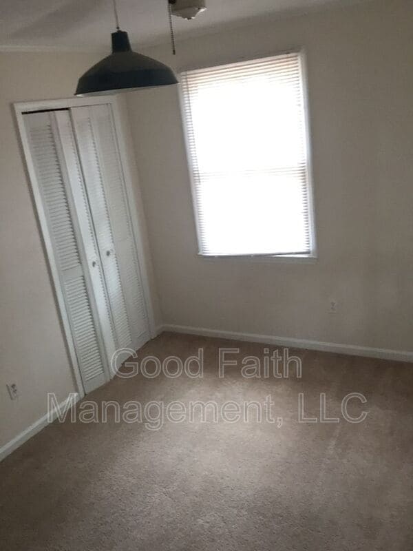Building Photo - 2347 Henry Cir