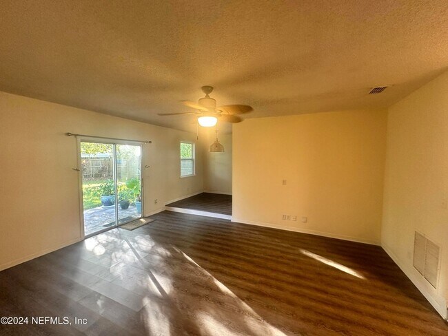 Building Photo - 11461 Cypress Bend Ct