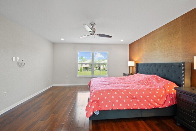 Building Photo - 7865 Jewelwood Dr