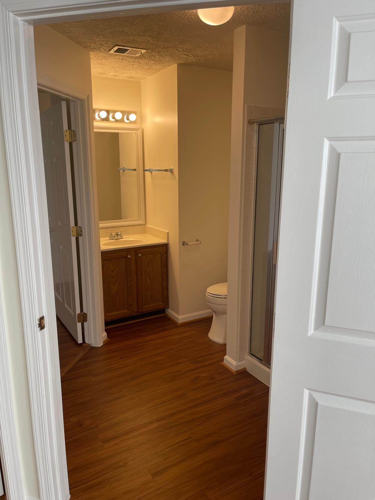 Building Photo - 5610 Avonshire Pl