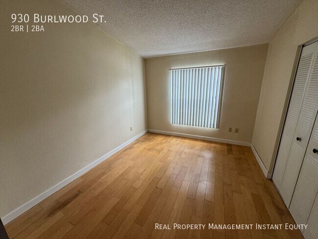 Building Photo - 930 Burlwood St
