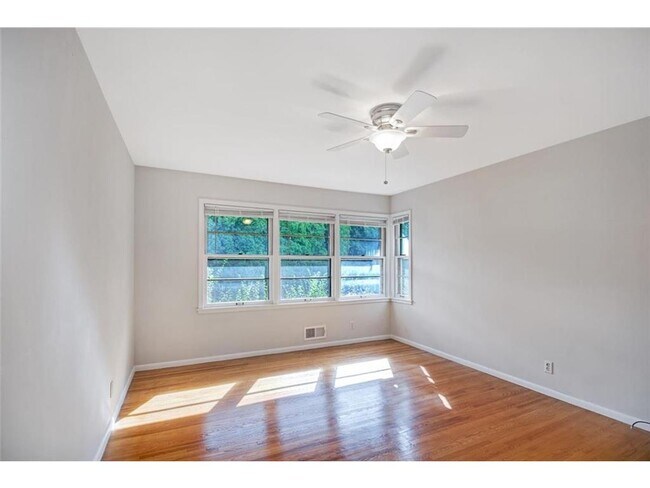 Building Photo - 3829 Ewing Ave S