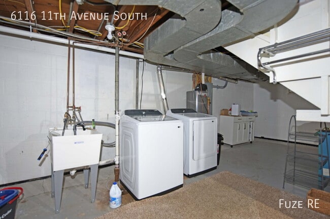 Building Photo - 6116 11th Ave S