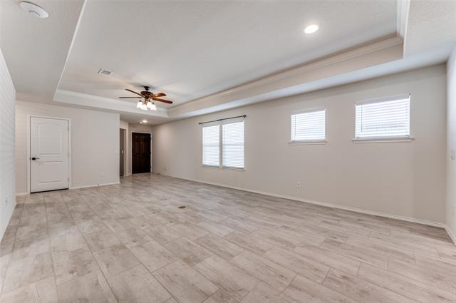 Building Photo - 7613 Heritage Dr