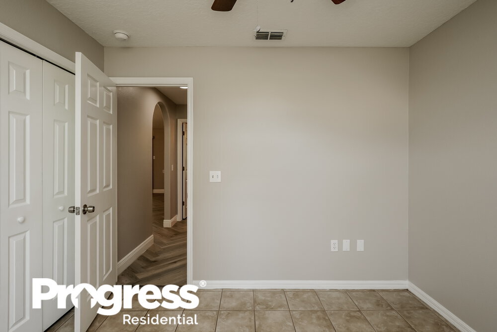 Building Photo - 2877 Middleton Cir