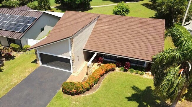 Building Photo - 8001 NW 72nd St