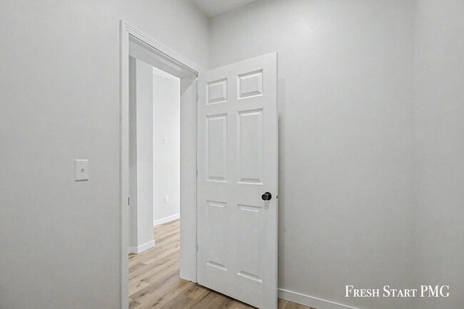 Building Photo - Newly Renovated 3-Bed, 2-Bath Loft in Downtown Portland