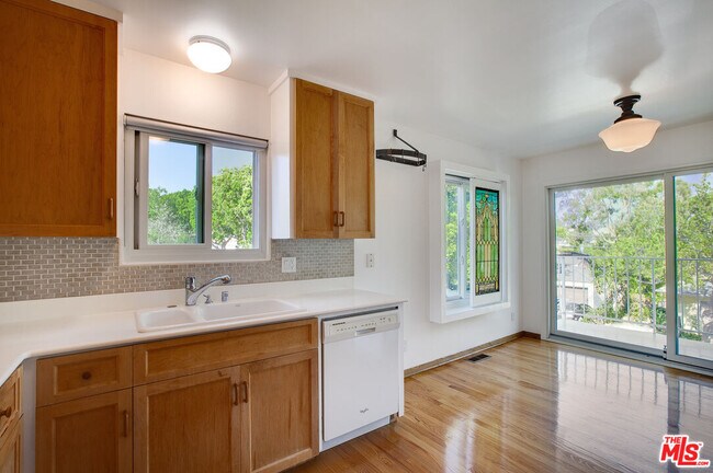 Building Photo - 2534 7th St
