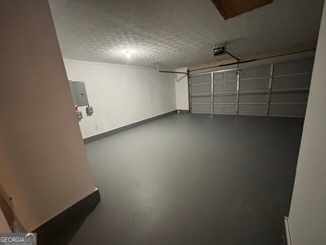 Building Photo - 43 Canterbury Dr
