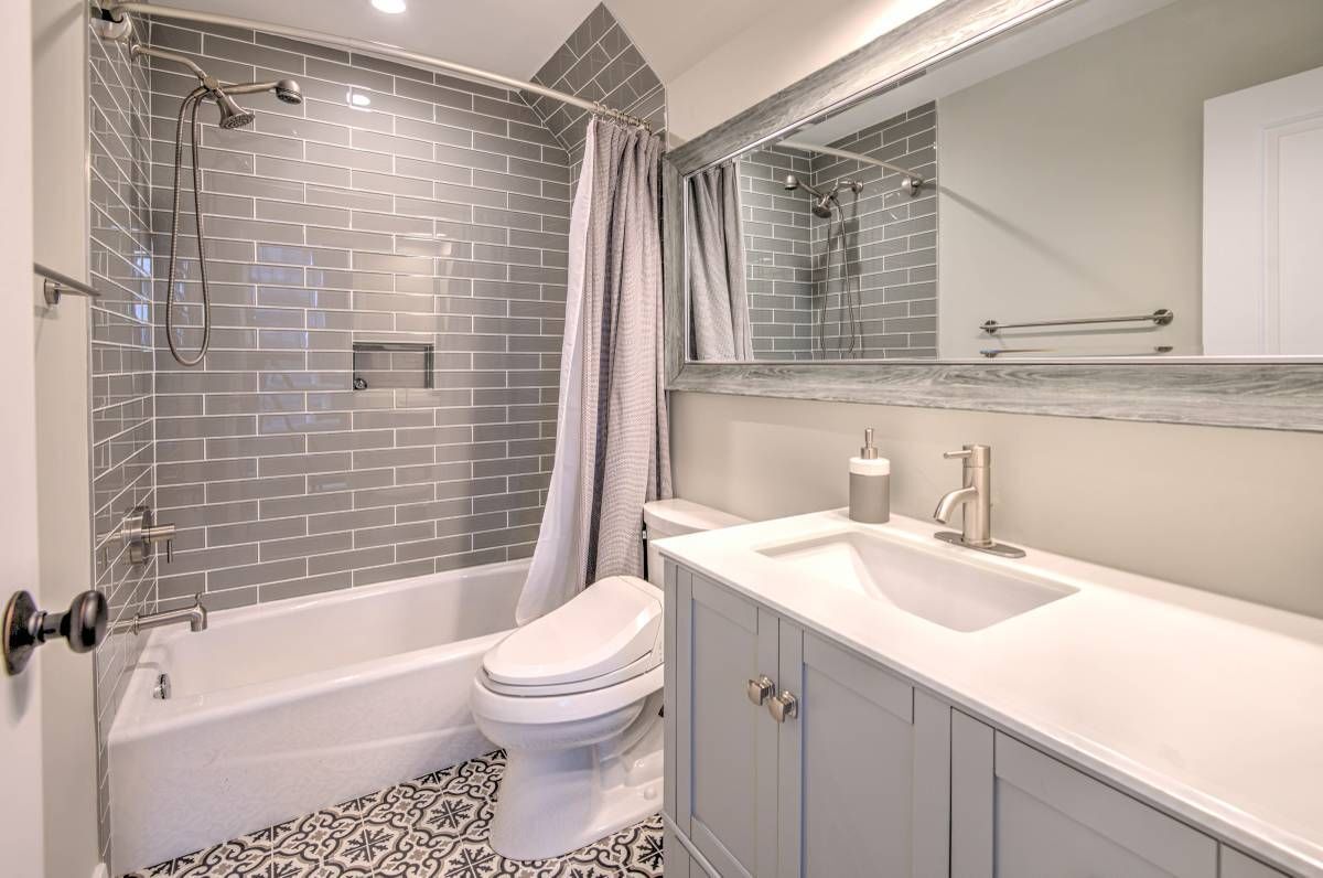 Building Photo - 1530 Key Blvd