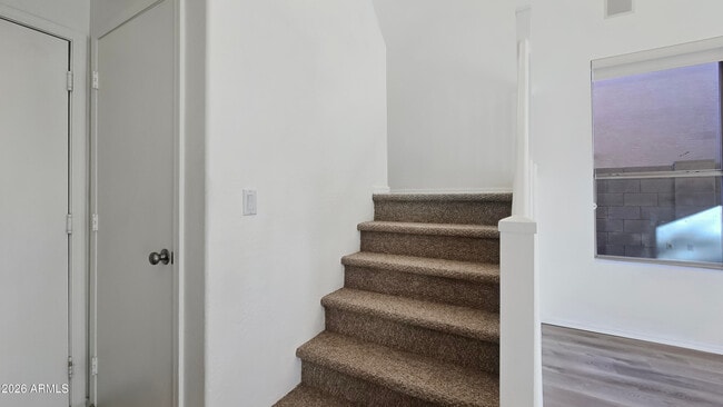 Building Photo - 11421 W Pima St