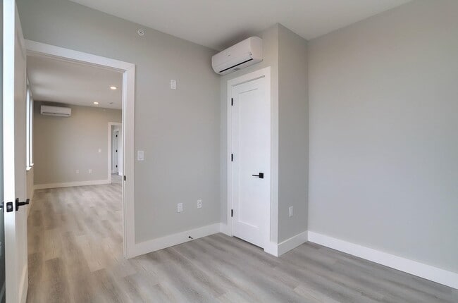 Building Photo - 3516 John F. Kennedy Blvd