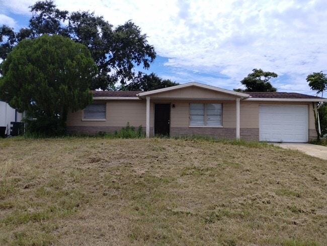 Primary Photo - Charming 2-Bedroom, 1-Bath Home in Hudson,...