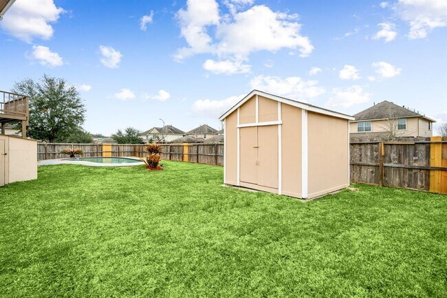 Building Photo - 14407 Acuna Ln