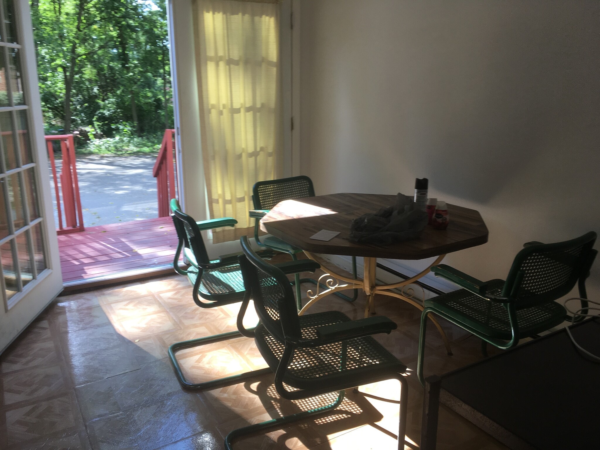 Building Photo - 804 S College Ave