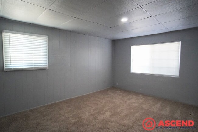 Building Photo - Charming 3 Bedroom in Delano!